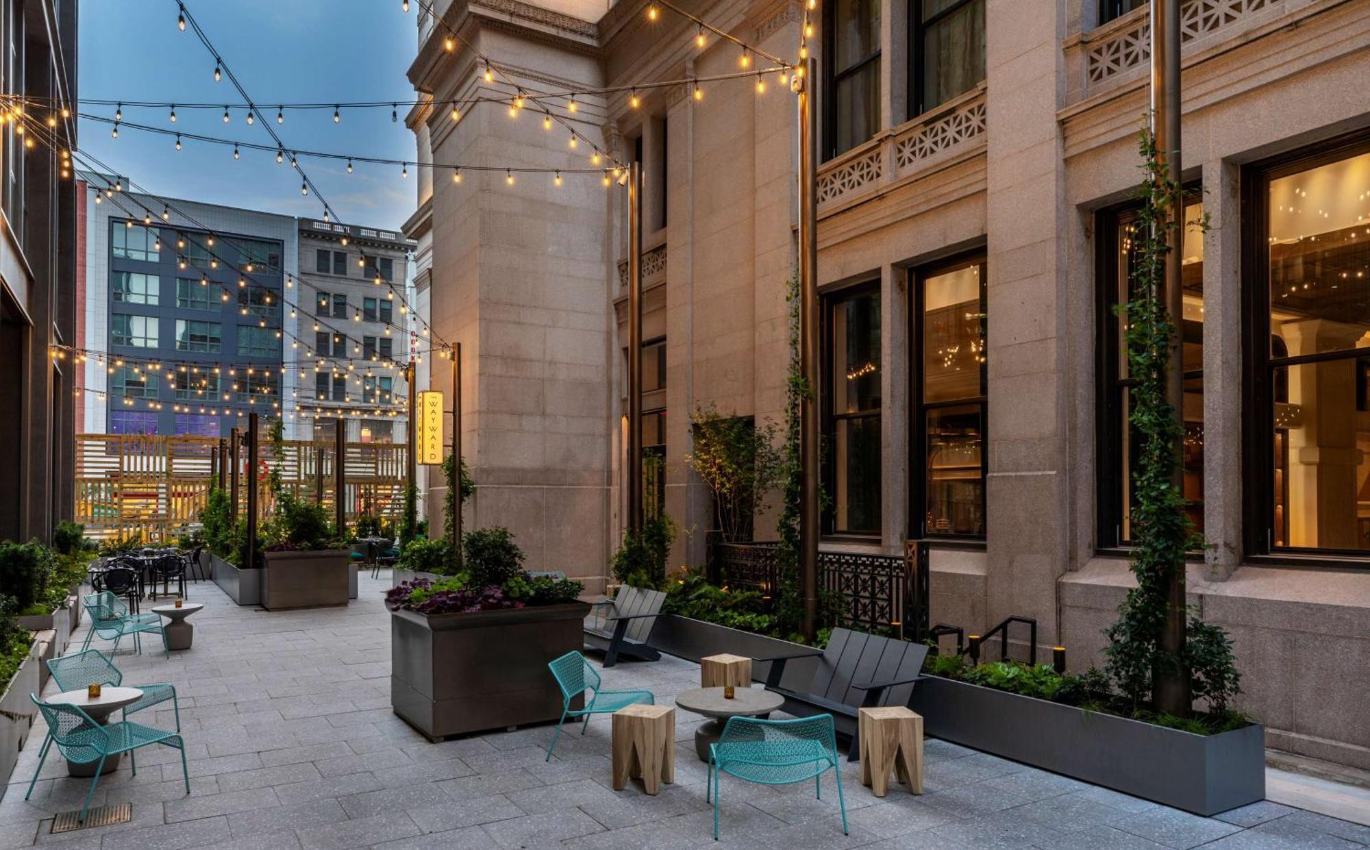 Hotel Canopy By Hilton Center